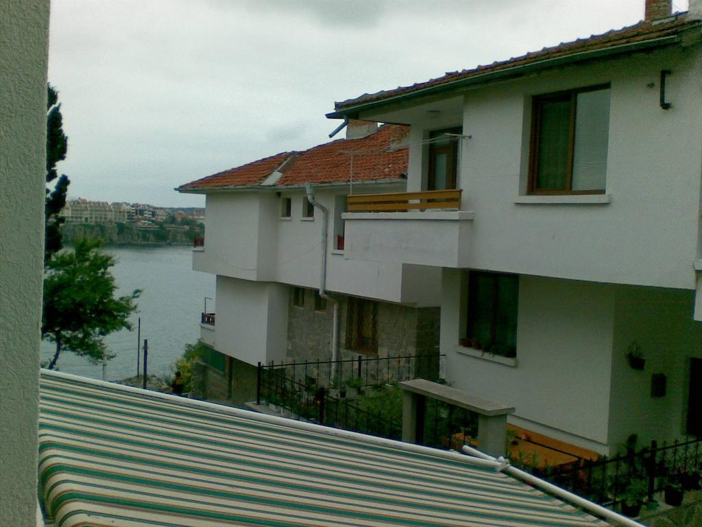 Farlalievi Guest House Sosopol Exterior foto