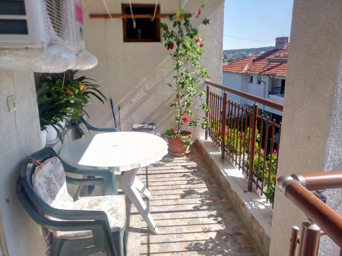 Farlalievi Guest House Sosopol Exterior foto