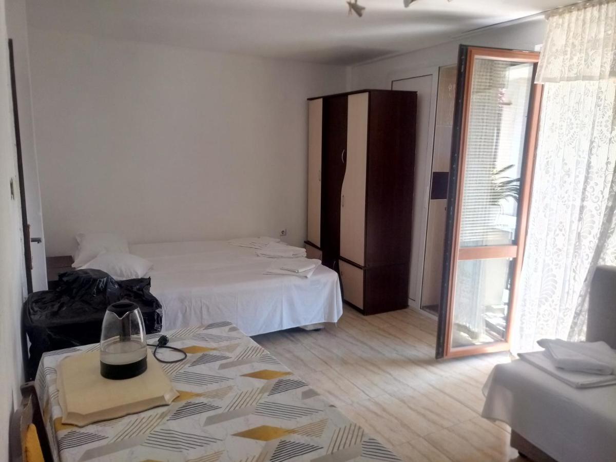 Farlalievi Guest House Sosopol Exterior foto
