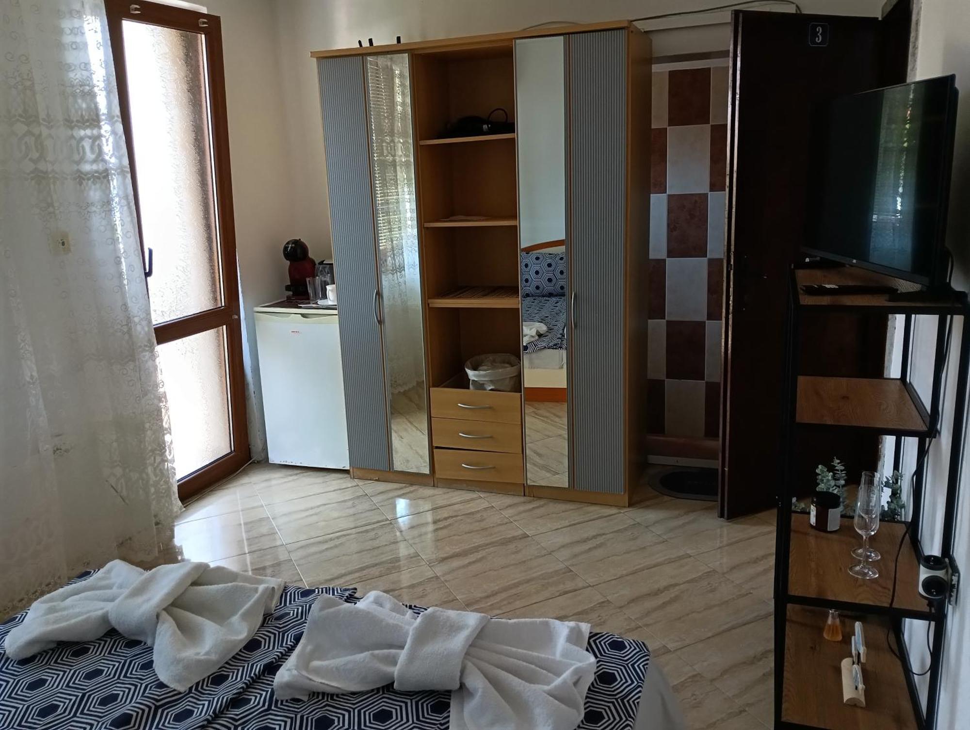 Farlalievi Guest House Sosopol Exterior foto